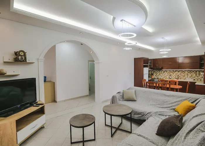 Rose Apartments